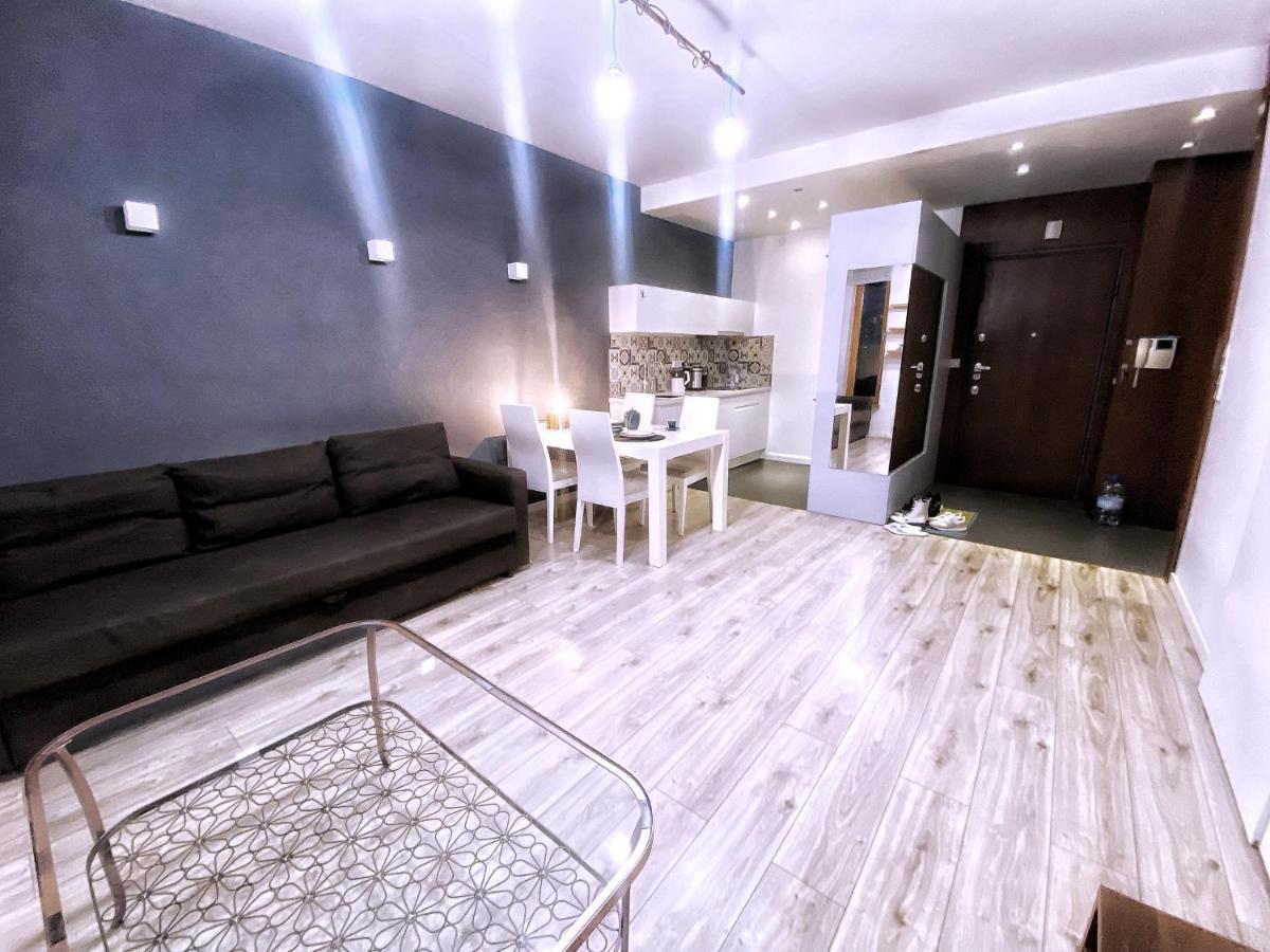 Dreams Apartmens Centrum Warsaw Exterior photo